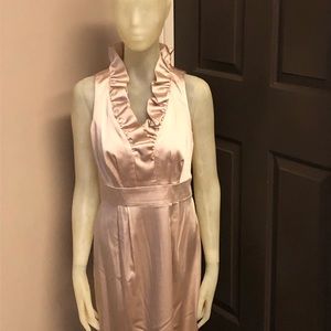 Beautiful Taylor Size 2 Cocktail Dress.  19” pit to pit.